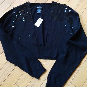 Elegant long sleeve shrug